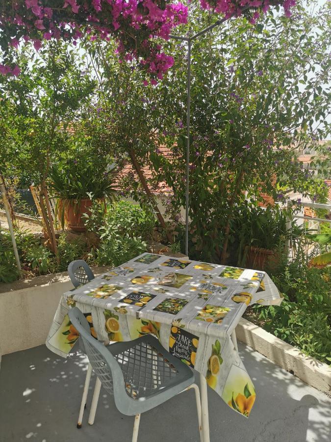 Apartman Tudor Kuzma Đảo Đảo Hvar Ngoại thất bức ảnh