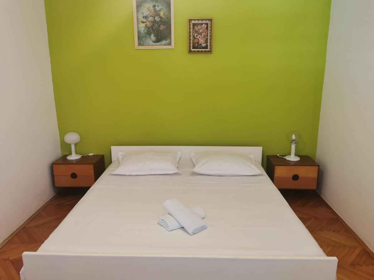 Apartman Tudor Kuzma Đảo Đảo Hvar Ngoại thất bức ảnh