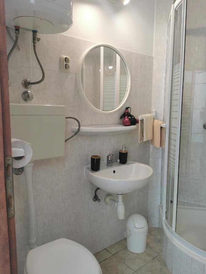 Apartman Tudor Kuzma Đảo Đảo Hvar Ngoại thất bức ảnh