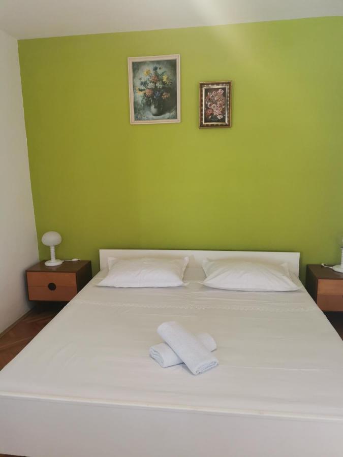 Apartman Tudor Kuzma Đảo Đảo Hvar Ngoại thất bức ảnh